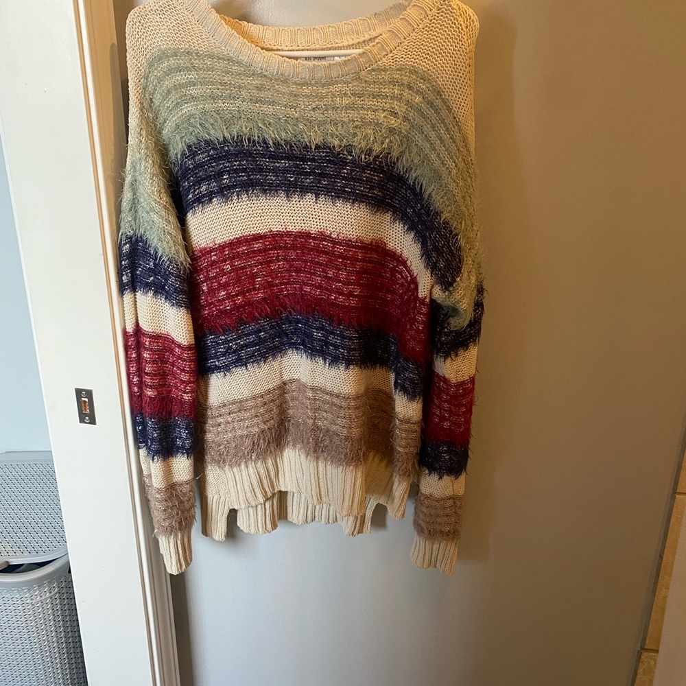 Hopes Sweater - Picture 2 of 3
